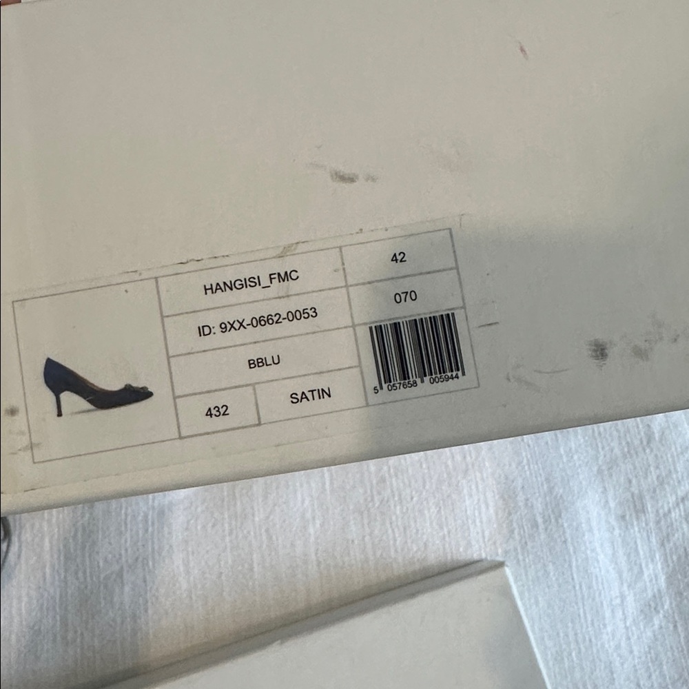 BNIB MANOLO BLANHIK HANGISI BLUE - Picture 8 of 8